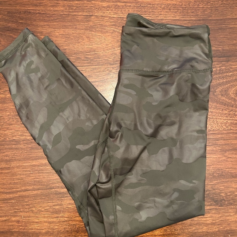 Stylish Camouflage Leggings for Women